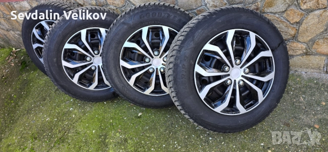Комплект Зимни гуми Goodyear UltraGrip 9 195/65R15 с Метални джанти 5х114.3 и тасове