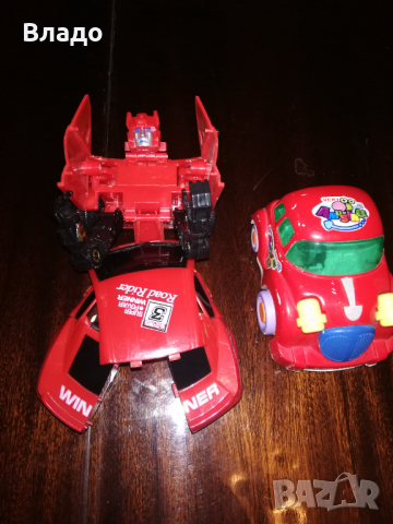  Трансформиращ се робот кола +подарък , снимка 3 - Коли, камиони, мотори, писти - 36200641