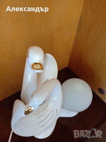 Порцеланова нощна лампа, снимка 4 - Настолни лампи - 42256556