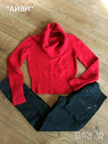 Дамски марков пуловер и дънки