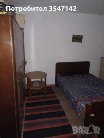 Двуетажна къща 96 кв.м с двор 2030 кв.м в с. Маломир, снимка 10 - Къщи - 38677471