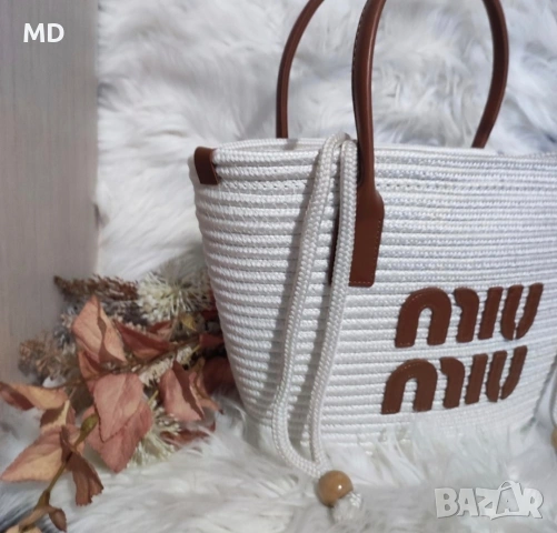 miu miu плажна чанта , снимка 2 - Чанти - 53768452