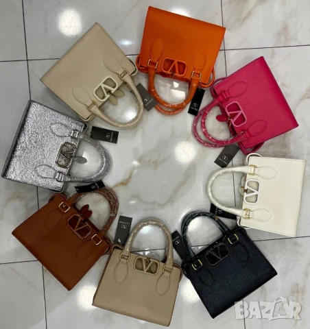 чанти valentino garavani , снимка 3 - Чанти - 50674642