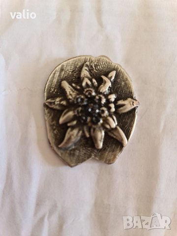 Медальон значка еделвайс , снимка 1 - Колиета, медальони, синджири - 40993670