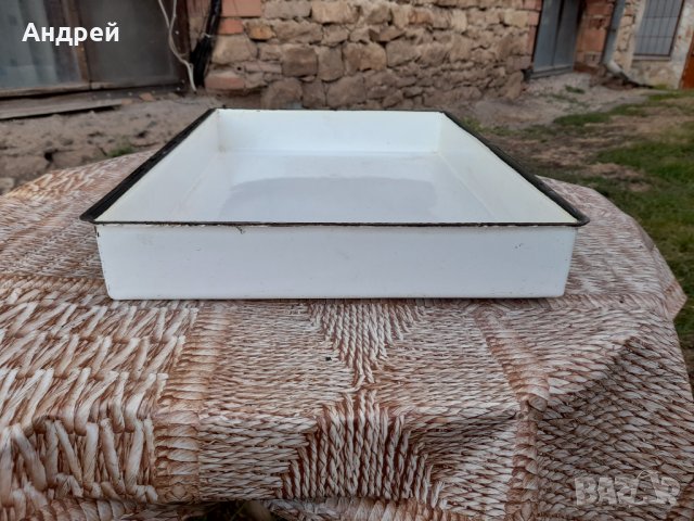 Стара емайлирана тава,тепсия #3, снимка 5 - Антикварни и старинни предмети - 42317238