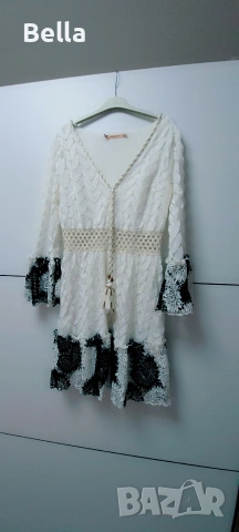 Рокля дантела