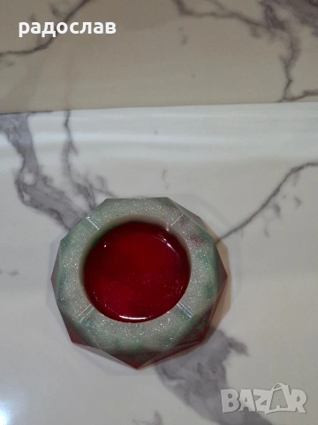 Пепелник от епоксидна смола, снимка 2 - Декорация за дома - 53478019