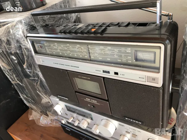 Grundig RR720 International, снимка 12 - Радиокасетофони, транзистори - 49039640