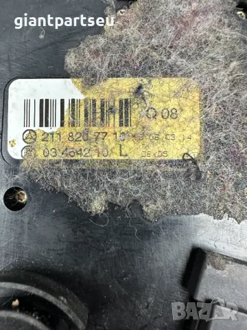 Бутон Управление Седалка за Мерцедес Mercedes-benz W211 A2118207710, снимка 2 - Части - 49090904