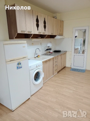 Давам под наем Боксониера супер център(Пешеходна зона) , снимка 2 - Стаи под наем - 41527230