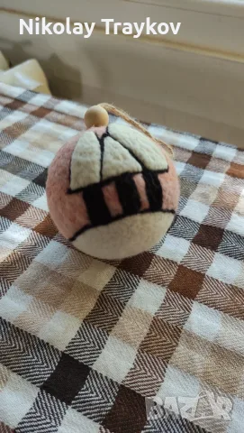 Коледна играчка с плъстена вълна, снимка 2 - Коледни подаръци - 56172696