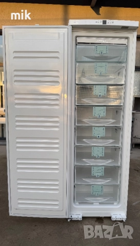 Фризер Либхер No Frost 185 см Като Нов, снимка 2 - Фризери - 52391278
