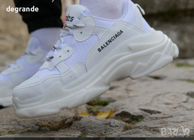 Дамски маратонки Balenciaga Triples бял цвят
