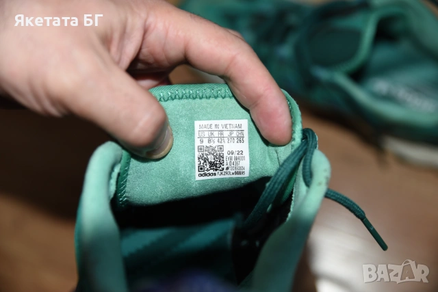 Adidas оригинални маратонки размер 42 2/3, снимка 7 - Маратонки - 53844932