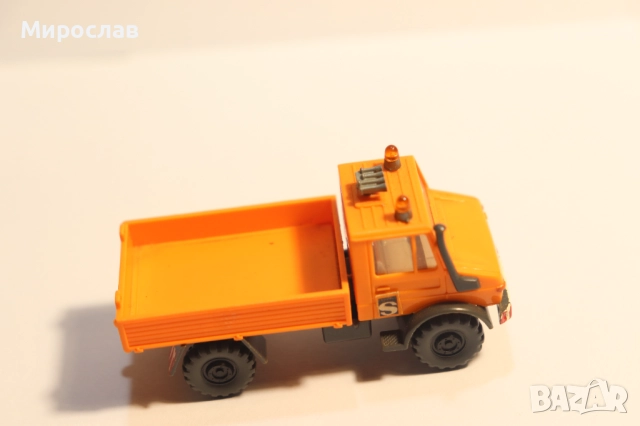 WIKING H0 1/87 MERCEDES UNIMOG КАМИОН МОДЕЛ, снимка 6 - Колекции - 52040124