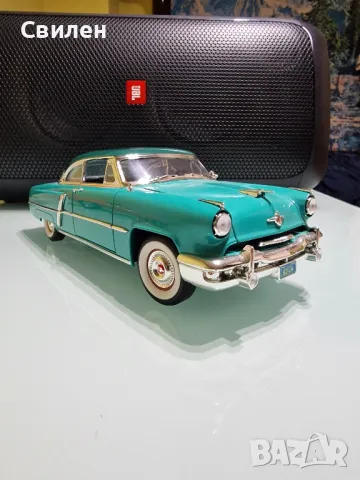 Lincoln Capri 1952 (1:18), снимка 2 - Колекции - 47622934