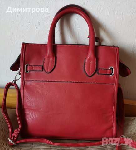 Стилна червена чанта, снимка 3 - Чанти - 36898754