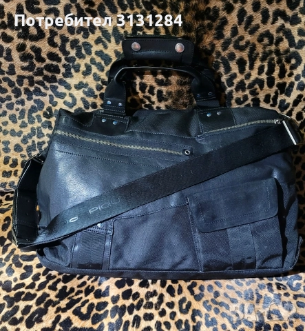 Piquardo маркова италианска пьтна чанта от кожа и плат Италия, снимка 2 - Чанти - 52712121