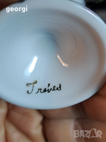 френски порцеланов двоен сет Treves, снимка 9 - Сервизи - 52450811