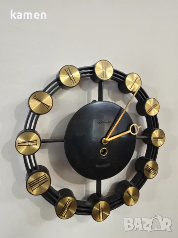 Стенен Часвник Маяк, снимка 3 - Стенни часовници - 51170986