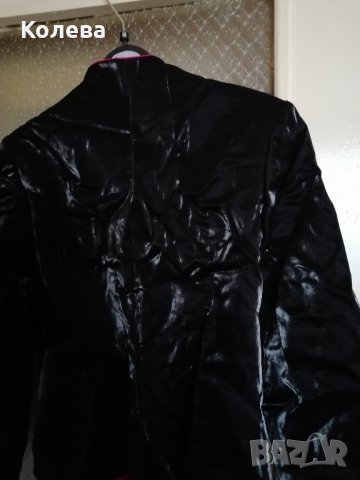 Дамско сако, снимка 2 - Сака - 44478090