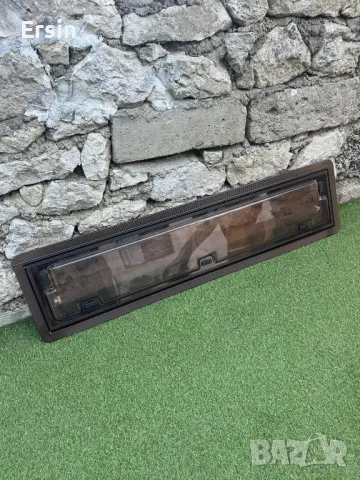 Чисто нов прозорец (Ретро) за Кемпер (Чисто нов) (имам налични 5 броя) Размери: 133,5х34 , снимка 1