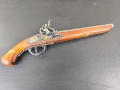 Кремъчен пистолет Реплика за възстановки и декорация , снимка 12
