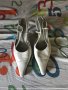 Обувки бели, снимка 1 - Дамски обувки на ток - 41663184