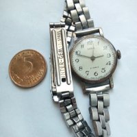 Дамски механичен часовник Заря, снимка 1 - Дамски - 42151166