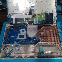 Лаптоп HP 250 G7 - 2018г - Повредено дъно НА ЧАСТИ!, снимка 6 - Части за лаптопи - 41519778