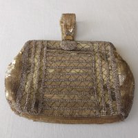 Винтидж чанта -протмоне с стъклени манйста 1920г ръчно изработена ,размери Височина 11см, ширина,16,, снимка 9 - Други ценни предмети - 40811981