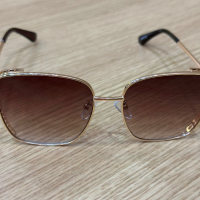 Слънчеви очила V кафеви стъкла златни метални рамки Valentino, снимка 2 - Слънчеви и диоптрични очила - 44529740