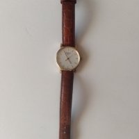 Дамски кварцов часовник  Tissot 1853 T 109210A със златно покритие, снимка 2 - Дамски - 39086203