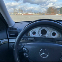 Mercedes-Benz  E200, снимка 3 - Автомобили и джипове - 36126103