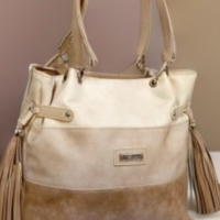 Дамска чанта 3 цвята: стил, удобство и функционалност в едно, снимка 2 - Чанти - 44920706