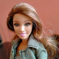 Колекционерска кукла Teresa Barbie Style Тереза Барби CFM78, снимка 4 - Колекции - 40619590