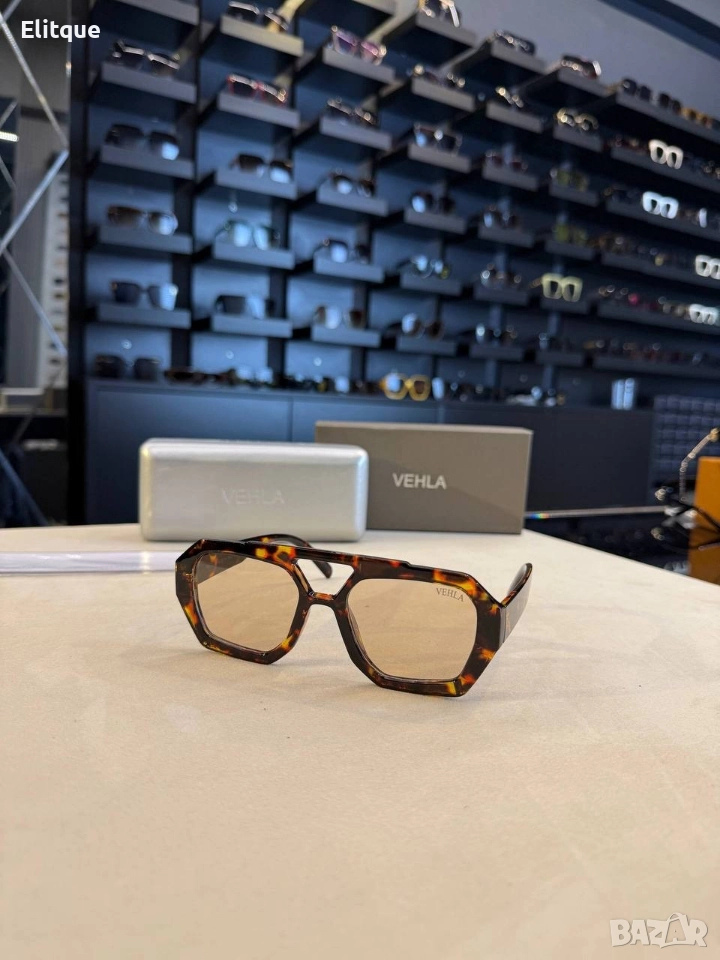 очила с черен обикновен калъф и ув защита vehla dita, снимка 1