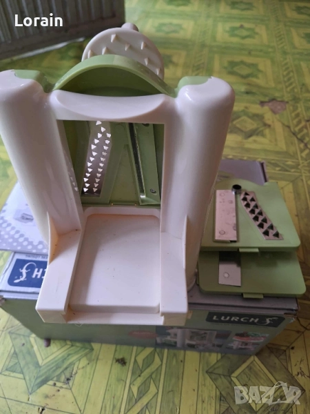 Уред за рязане на плодове и зеленчуци на спирали, снимка 1