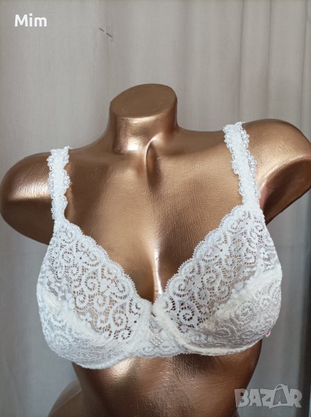  Triumph 80B  Бял дантелен сутиен , снимка 1