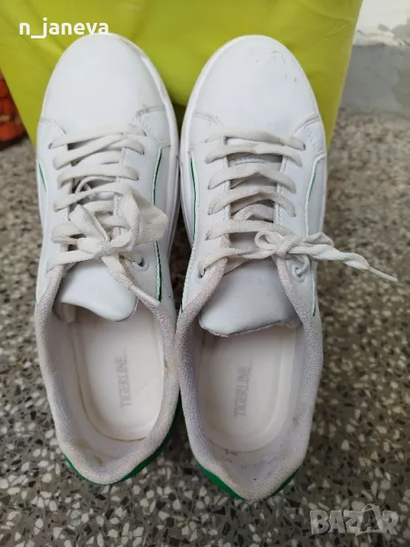 бели маратонки номер 39, снимка 1