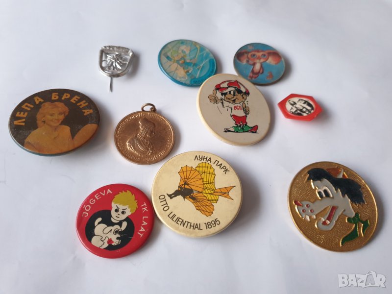 Стари значки и медал, снимка 1