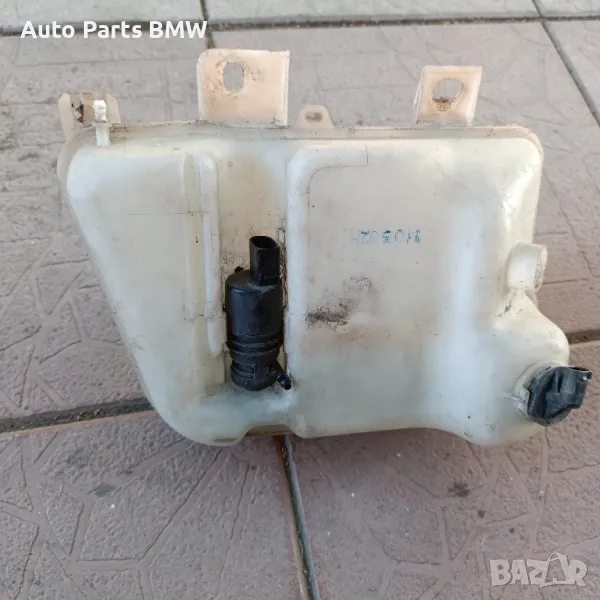 Казанче чистачки BMW E39 казанче течност чистачки БМВ Е39, снимка 1