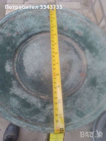 Продавам  голяма медна чиния., снимка 1