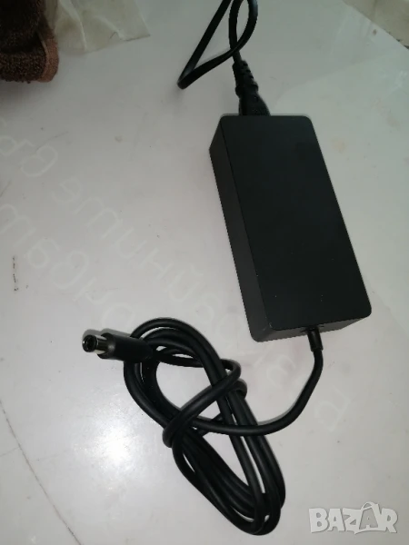 Зарядно Microsoft 90W 7,4 x 5mm, 15v Model:1749 for Surface Docking 1661 - 1640233, снимка 1