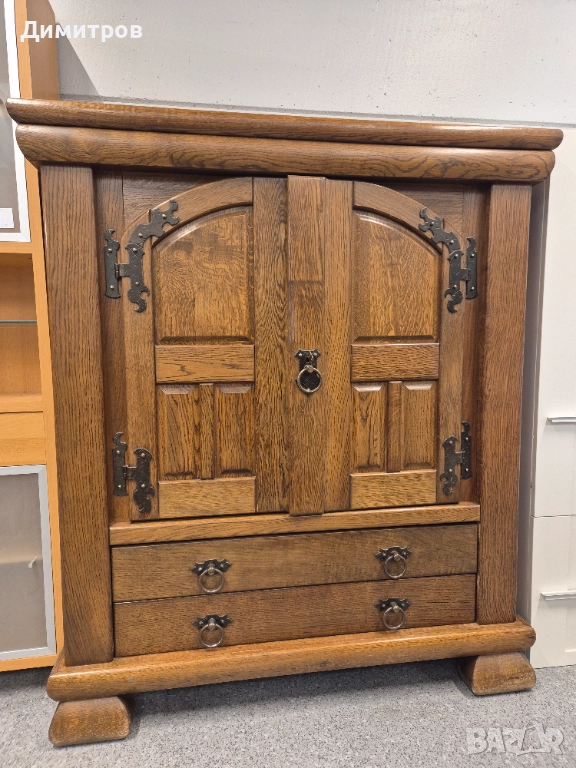 Масивен старинен античен шкаф, снимка 1