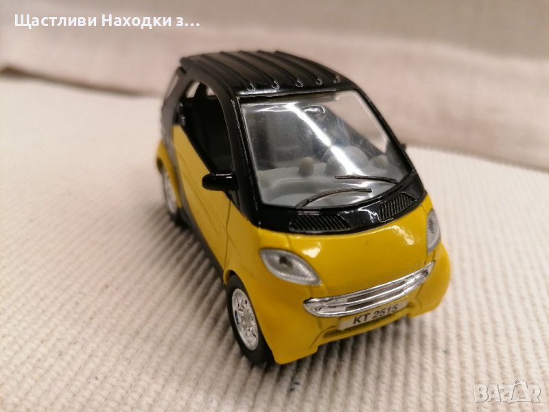 Модел на автомобил Maisto 1 Plus 1 Smart Car в жълт цвят., снимка 1