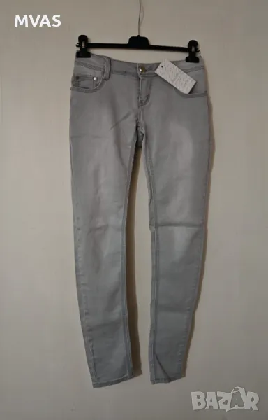 Нови дамски светло сиви дънки М размер, снимка 1