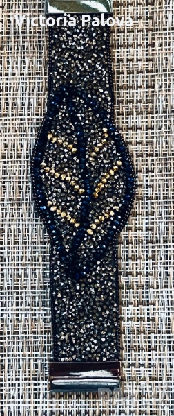 Гривна/ маншет  с кристали и мъниста, снимка 1