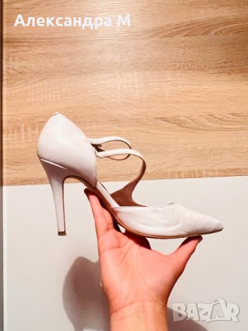 Бели заострени токчета с каишки, снимка 4 - Дамски обувки на ток - 41068065