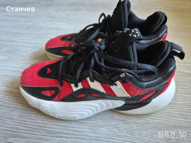 Баскетболни маратонки adidas TRAE UNLIMITED 2 J, снимка 5 - Детски маратонки - 55848090